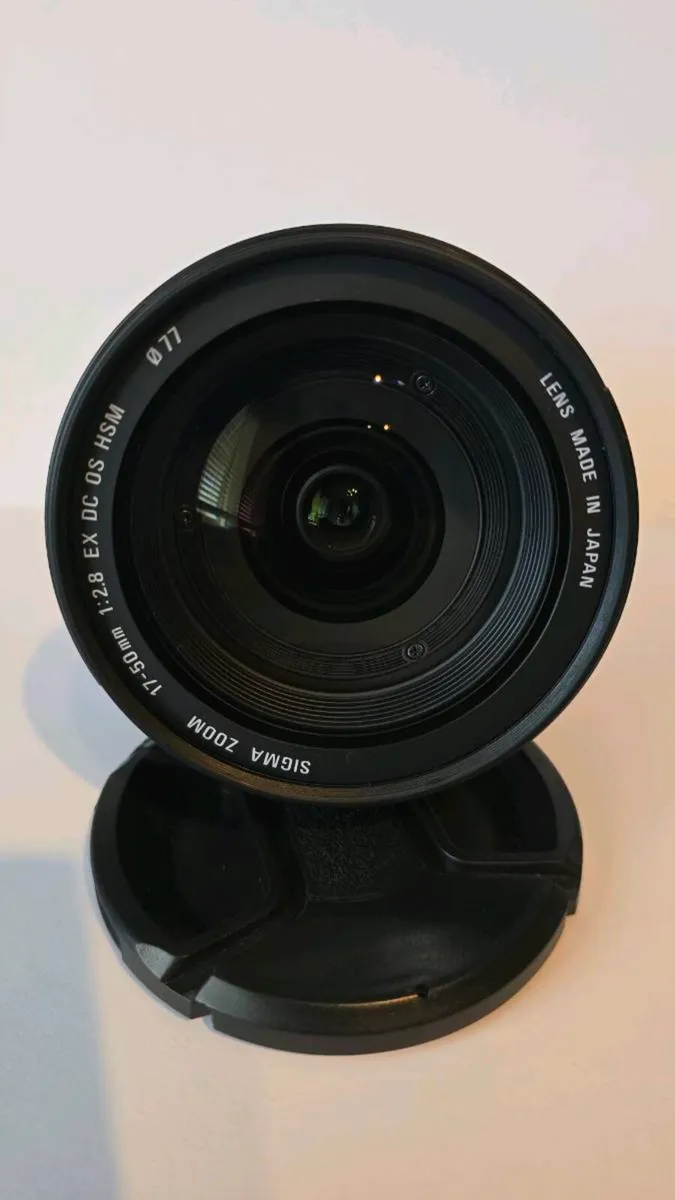 Sigma 17-50mm f/2.8 EX DC HSM Lens for Canon EF-S - Image 3