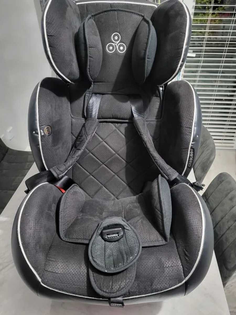 Ickle Bubba Car seat - Image 4