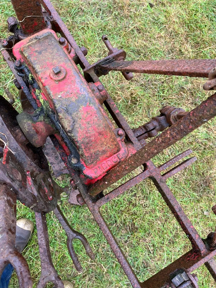 Farm machinery - Image 2