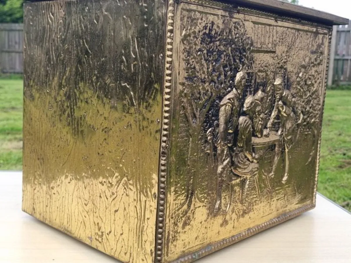 Vintage brass fireplace box - Image 2