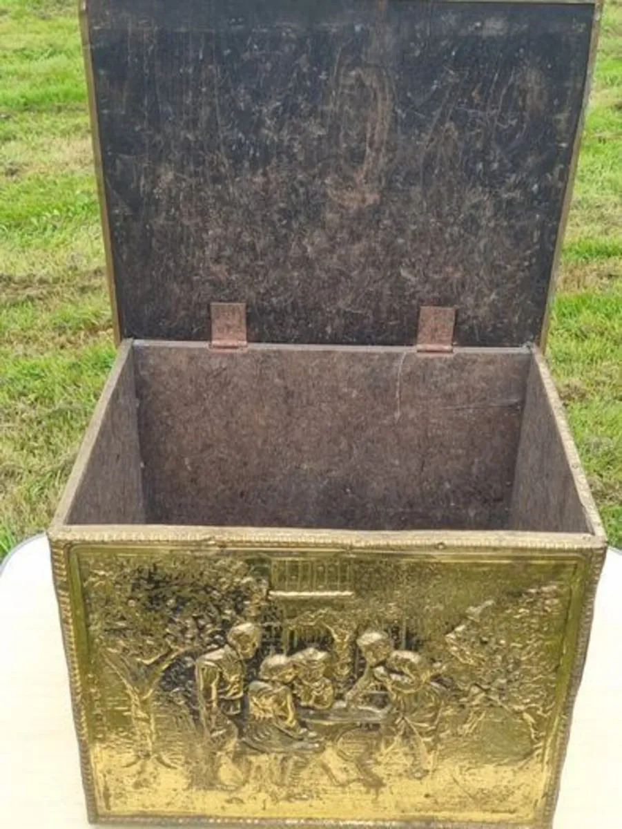 Vintage brass fireplace box - Image 4