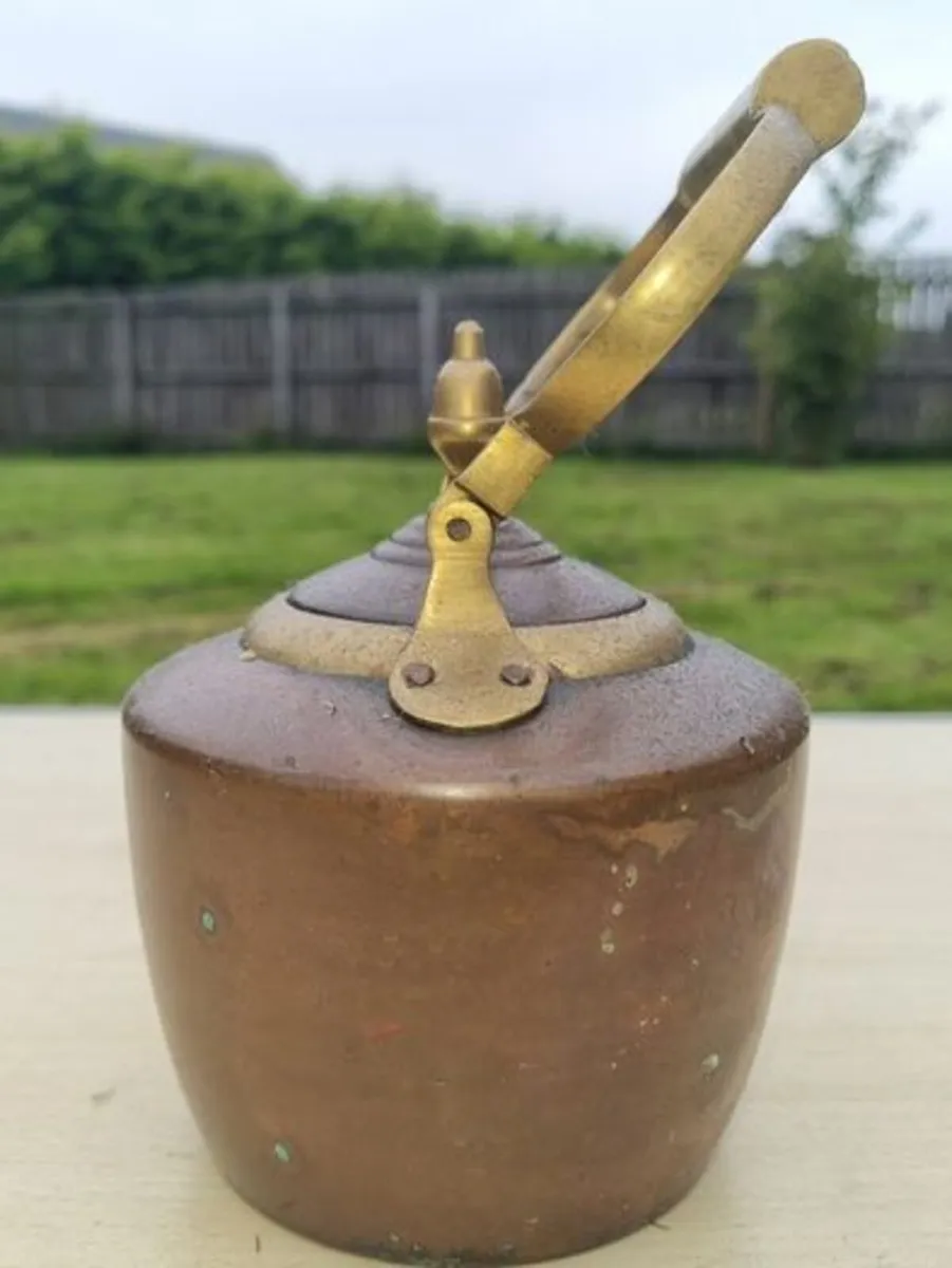 Antique copper and brass kettle - Image 4
