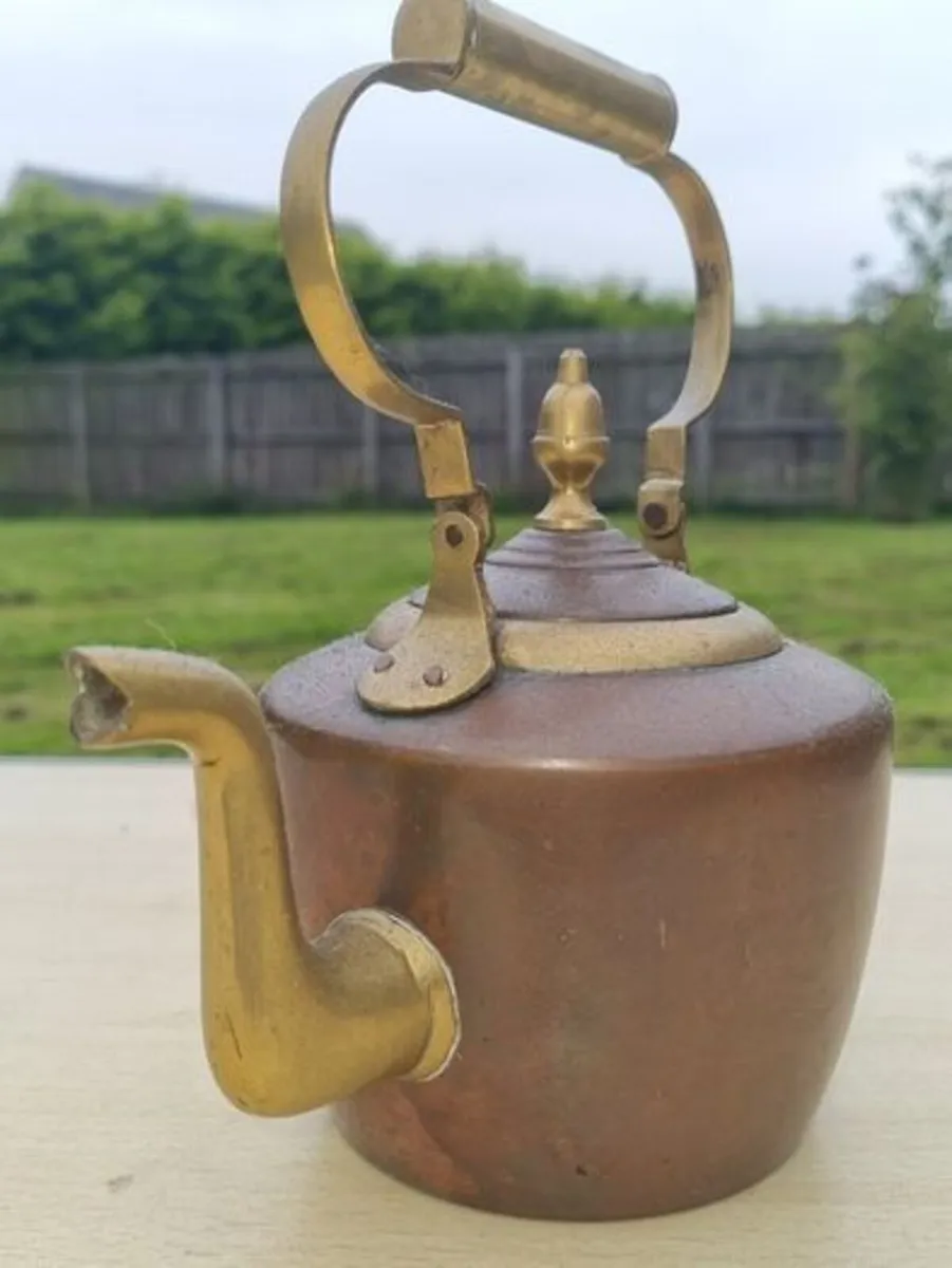 Antique copper and brass kettle - Image 2