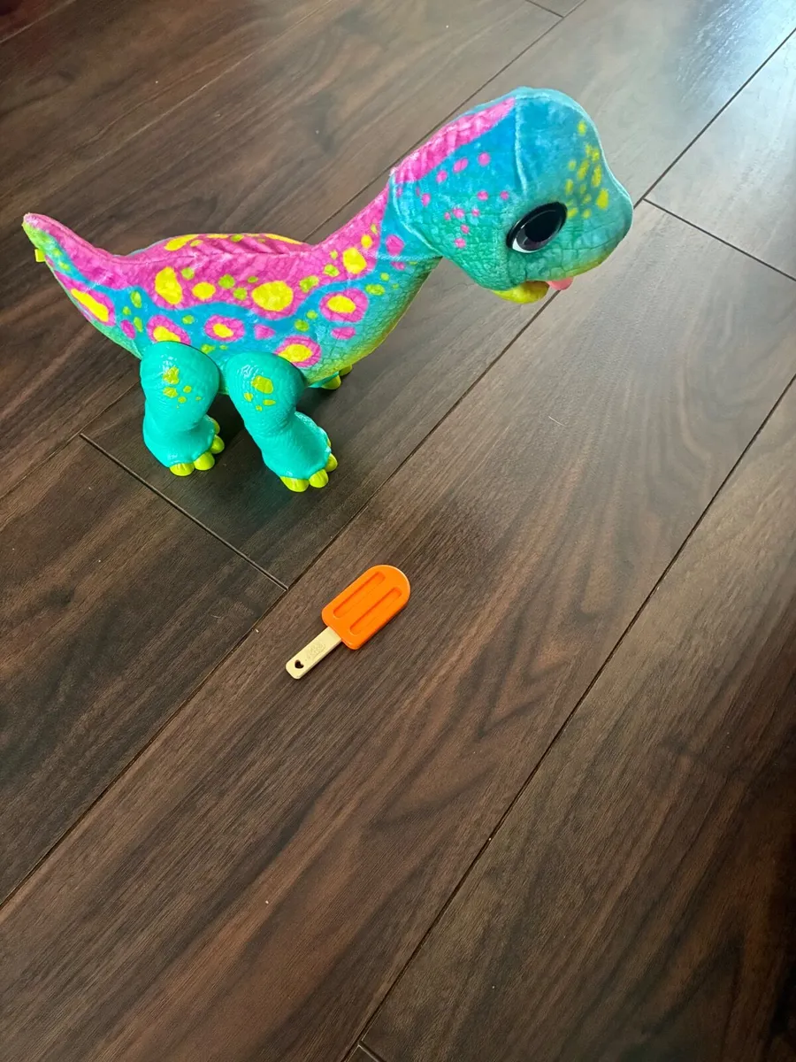 Fur real Sam the snackin bronto - Image 2