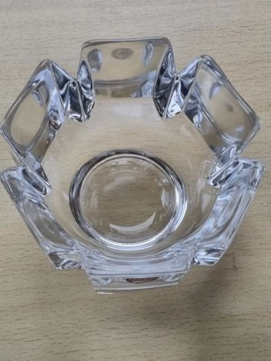 A crystal bowl designed by Lars Hellsten - Image 3