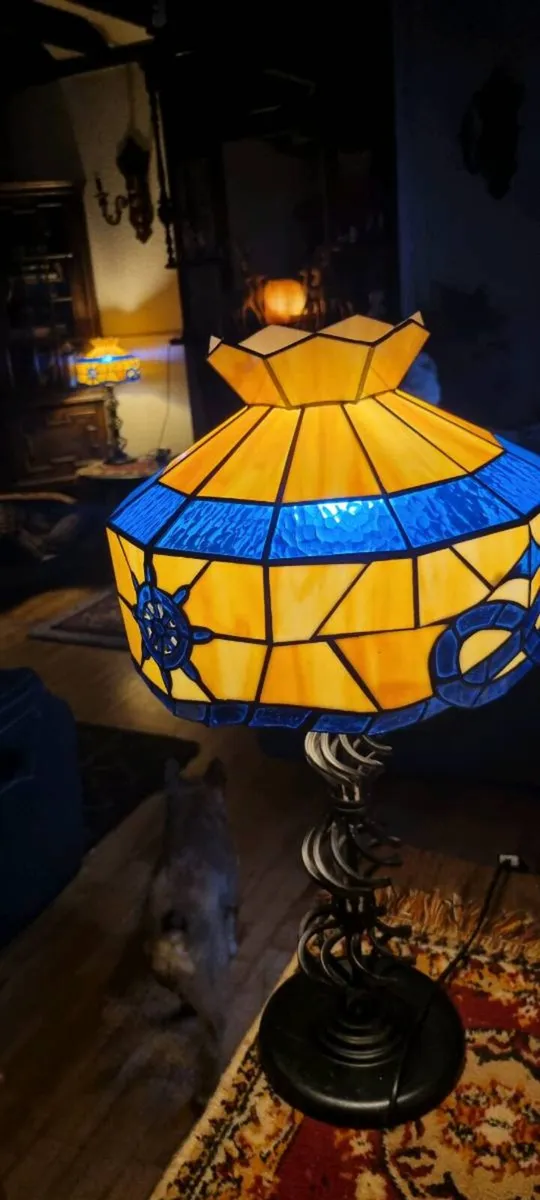 Tiffany style nautical lamp( OR DEAL ON 2) - Image 2