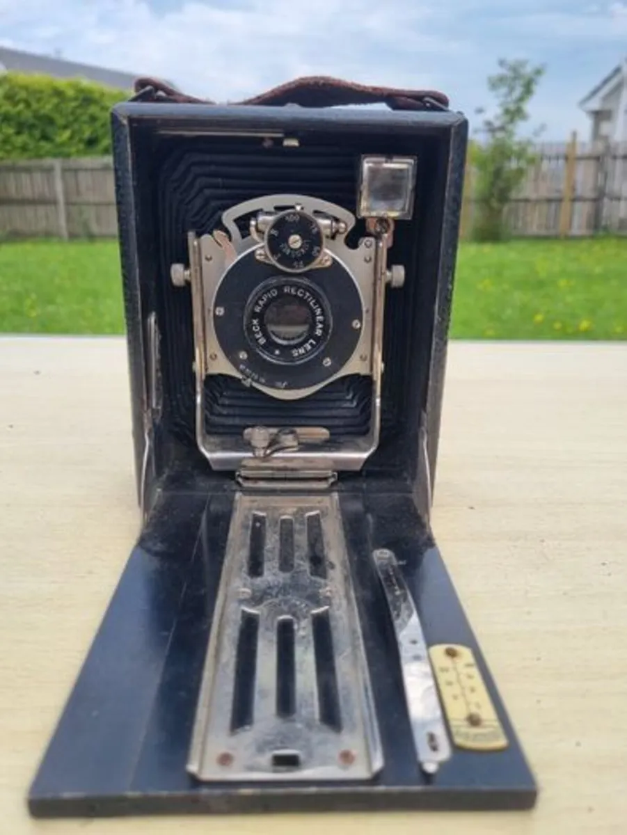 Lukos No. 2 Vintage Folding Camera - Image 2