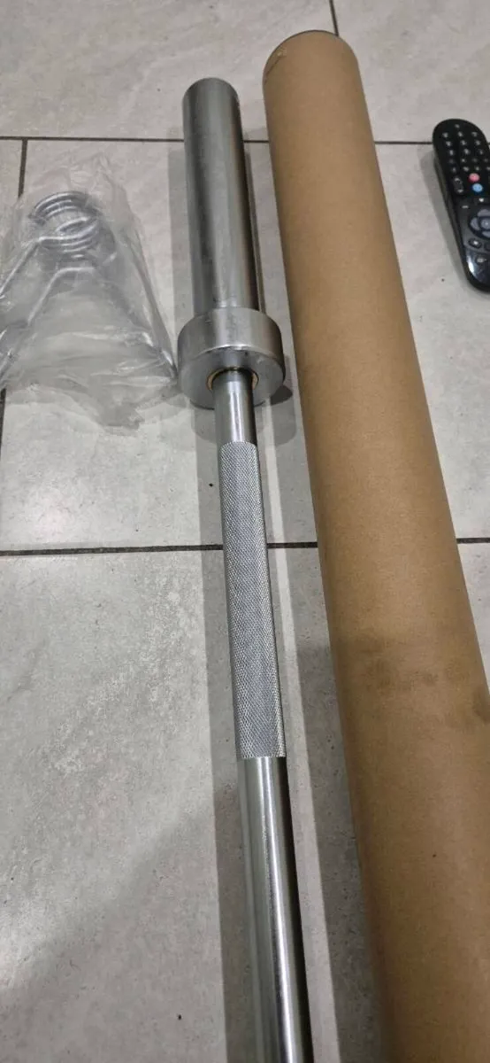 Brand new 5 foot olympic bar ( 12kilo bar . - Image 3