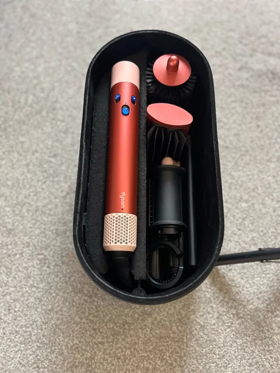 dyson aiwrap blush pink/ strawberry bronze - Image 1