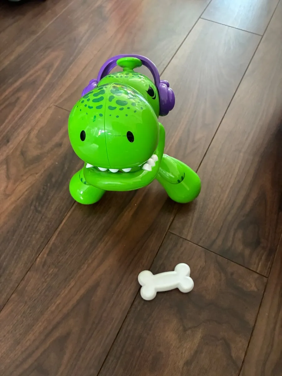 Squeakee the interactive balloon Dino. - Image 1