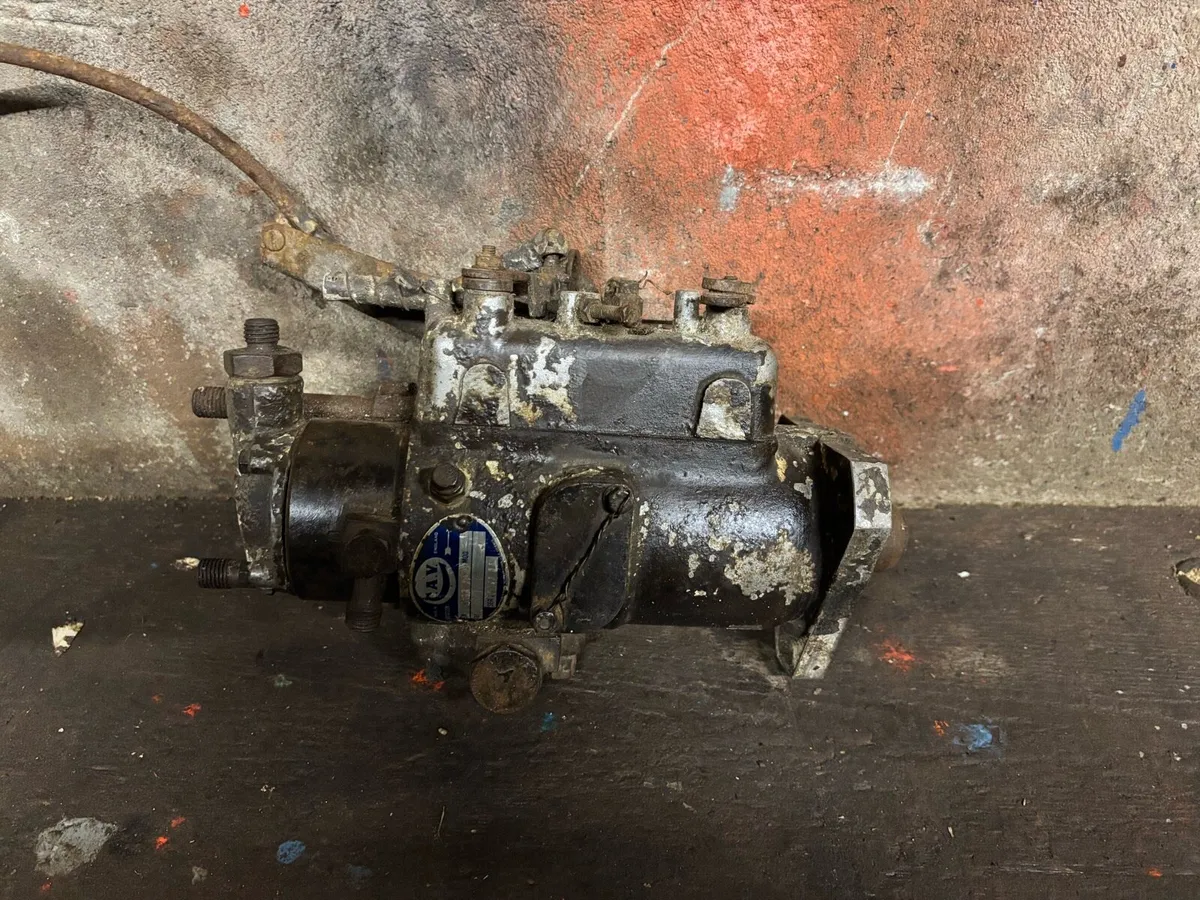 DB injector pump, VickersVane pump etc - Image 1