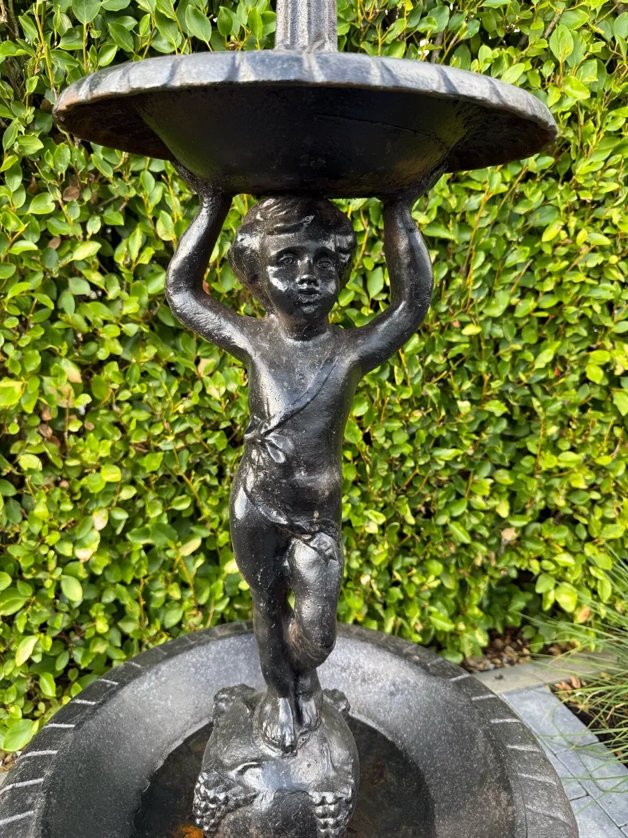 Water fountain - Image 2