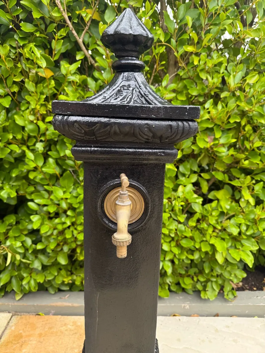 Cast iron tap unit - Image 2