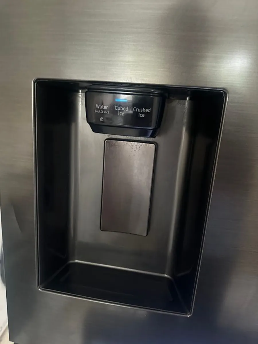 French Door American Fridge Freezer - Image 1