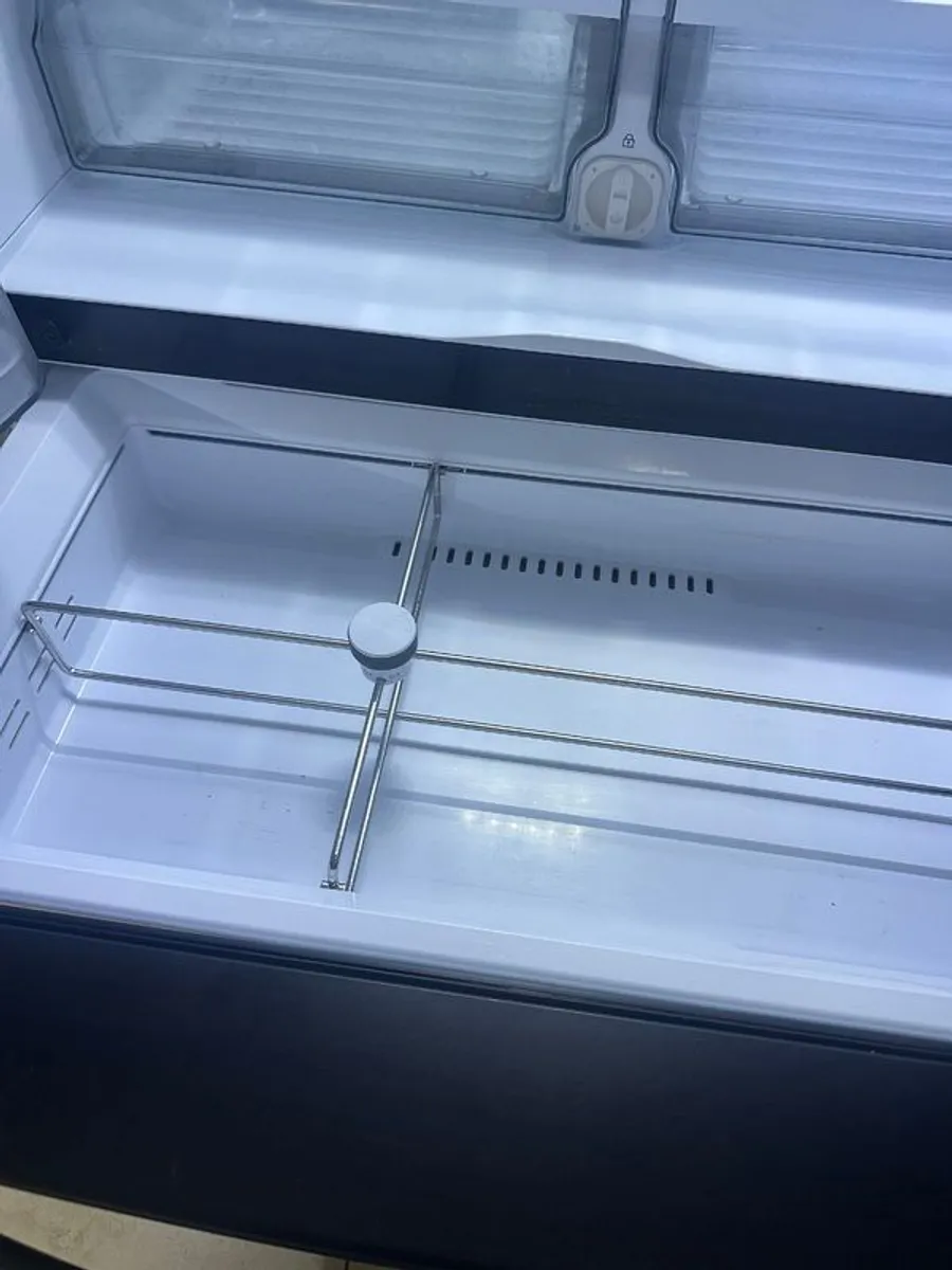 French Door American Fridge Freezer - Image 2