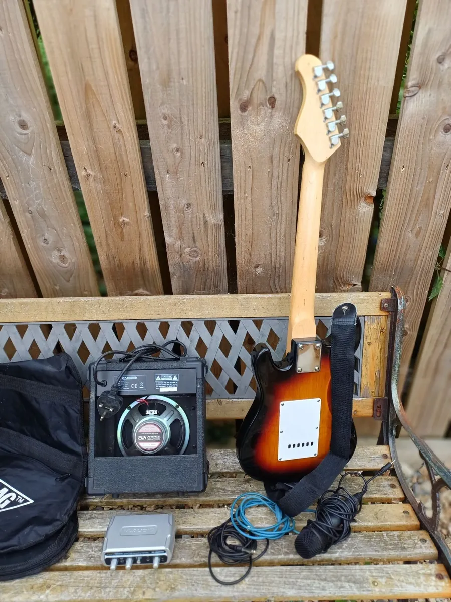 Acoustic Solutions Electric Guitar +Amplifier - Image 2