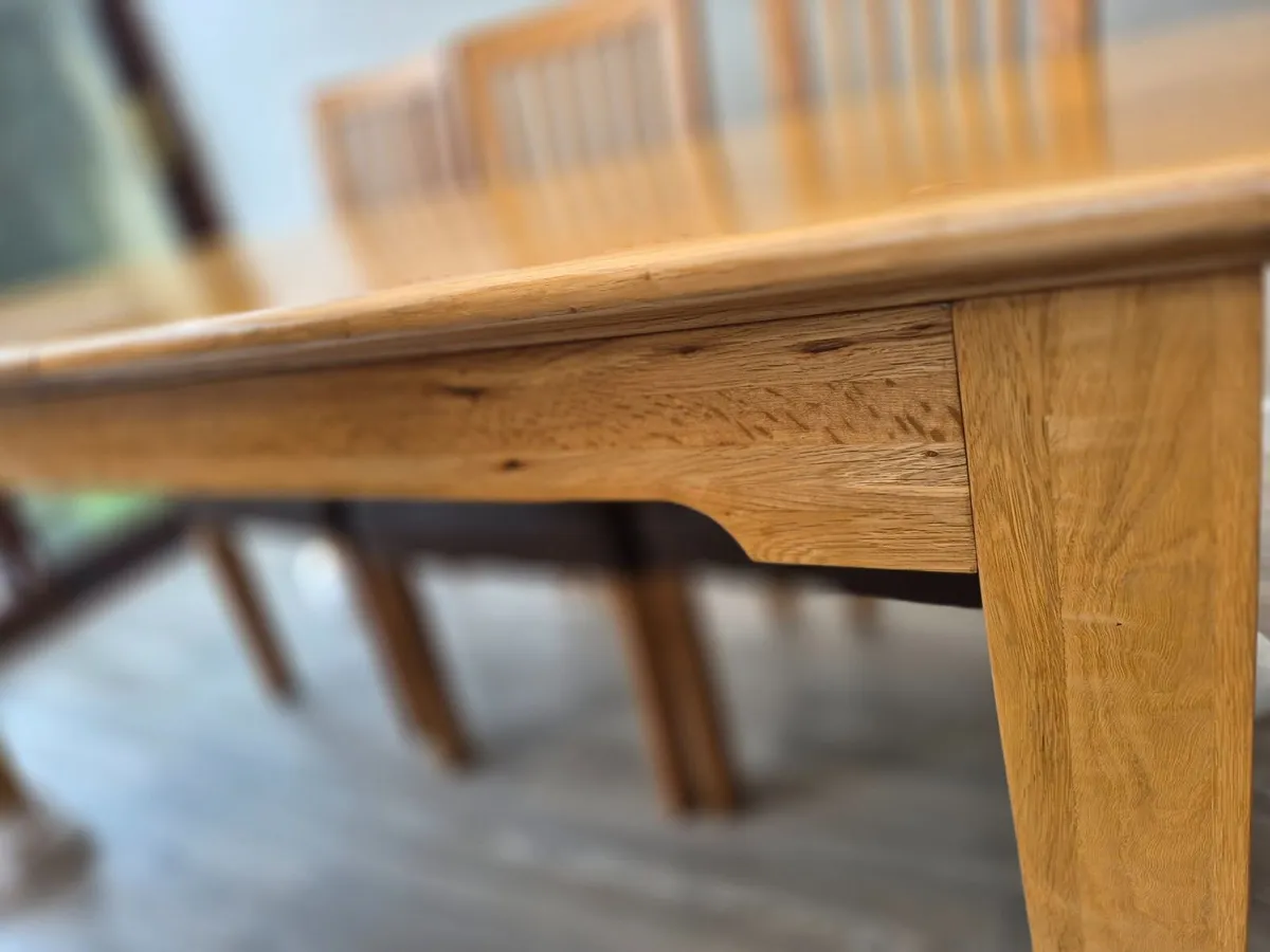 Table &  Chairs - Image 4