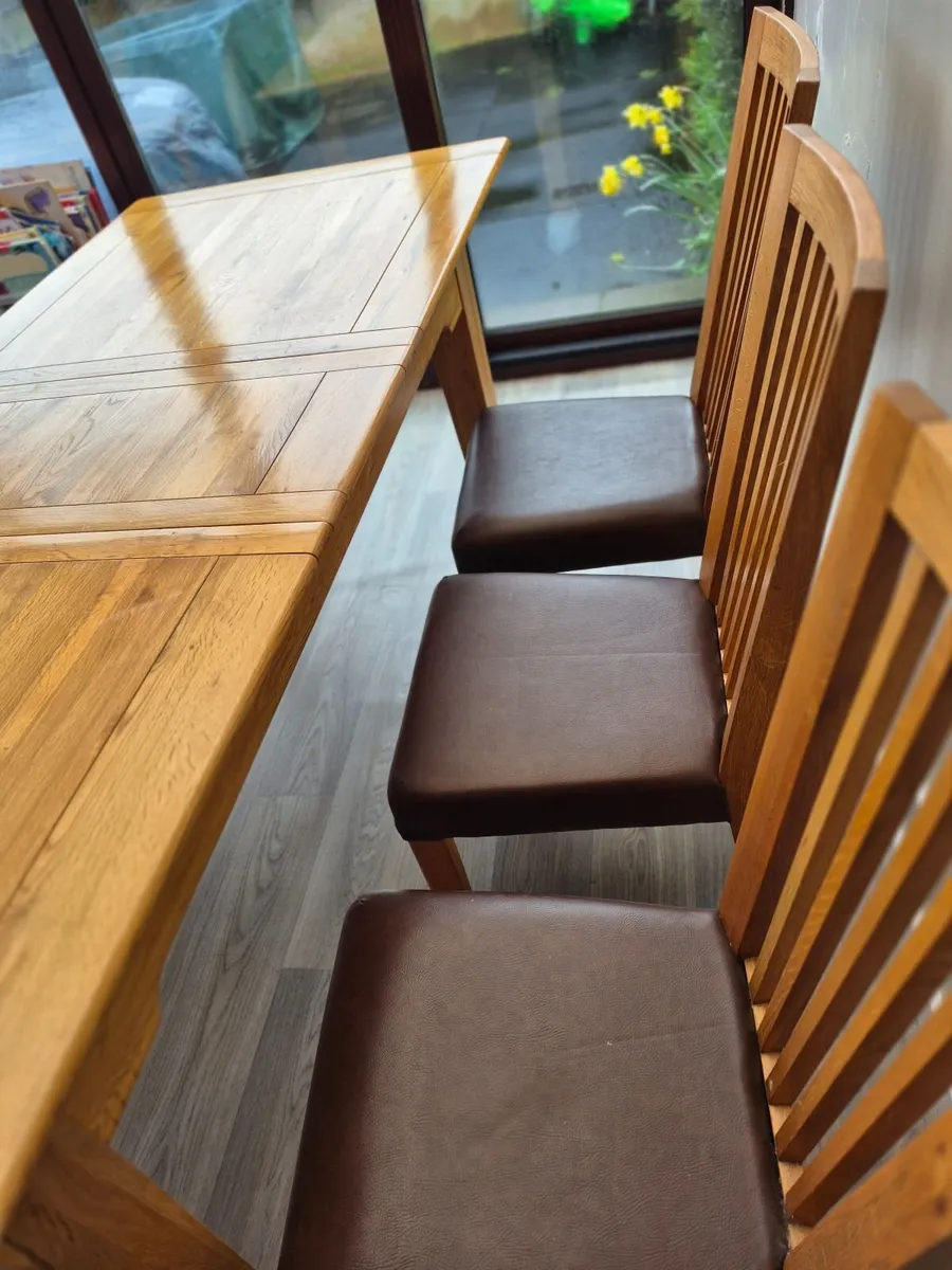 Table &  Chairs - Image 3
