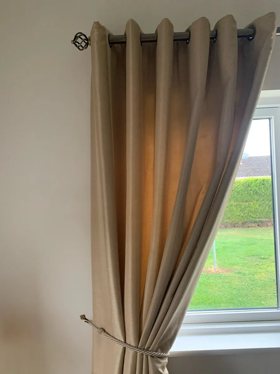 3 Pair of curtains- Excellent Condition - Image 1