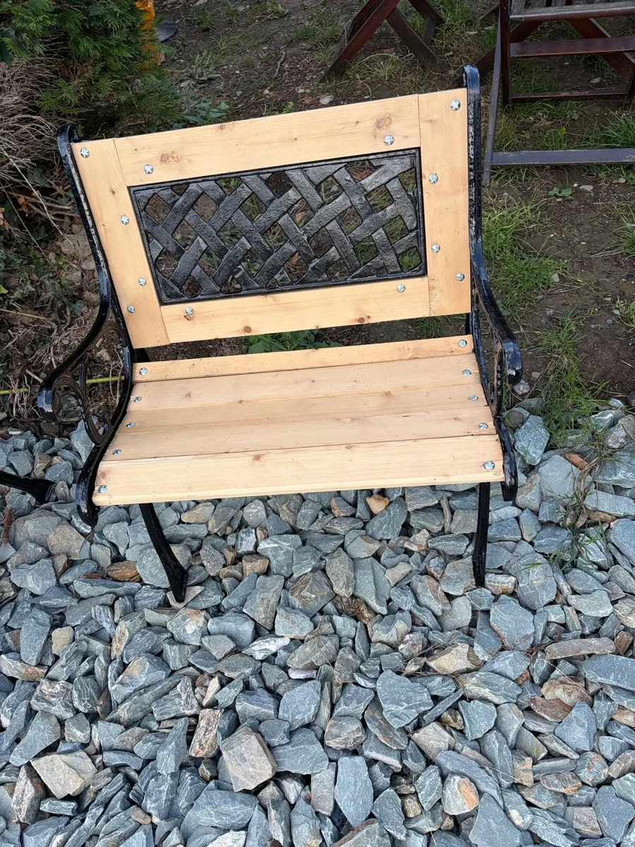 cast iron bench / chair new - Image 2