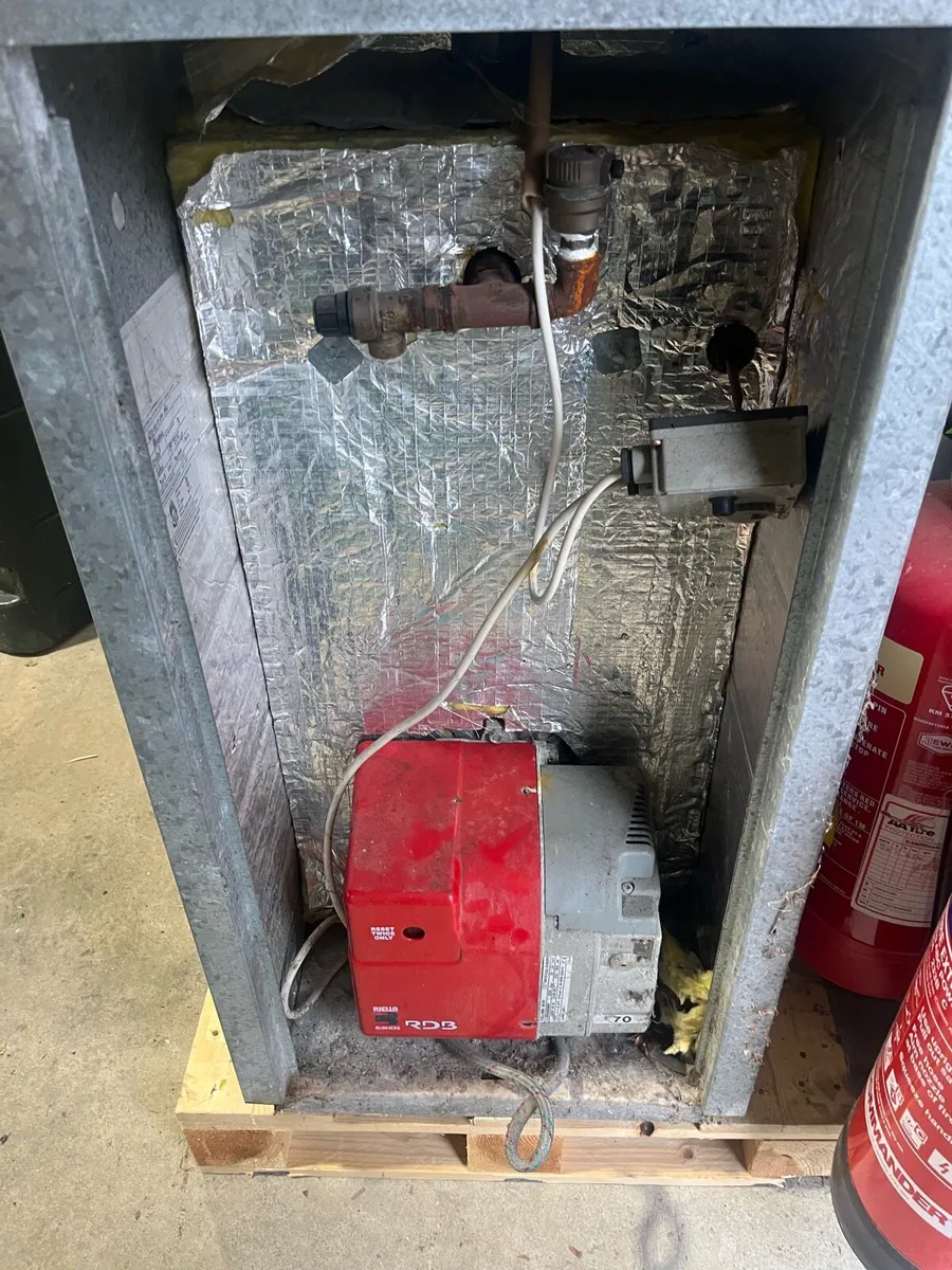 Oil boiler - Image 2