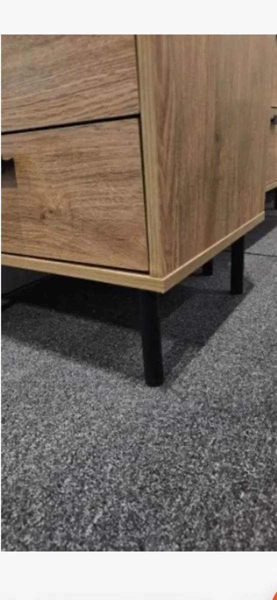 Furniture - bedroom chest of drawers - Image 3