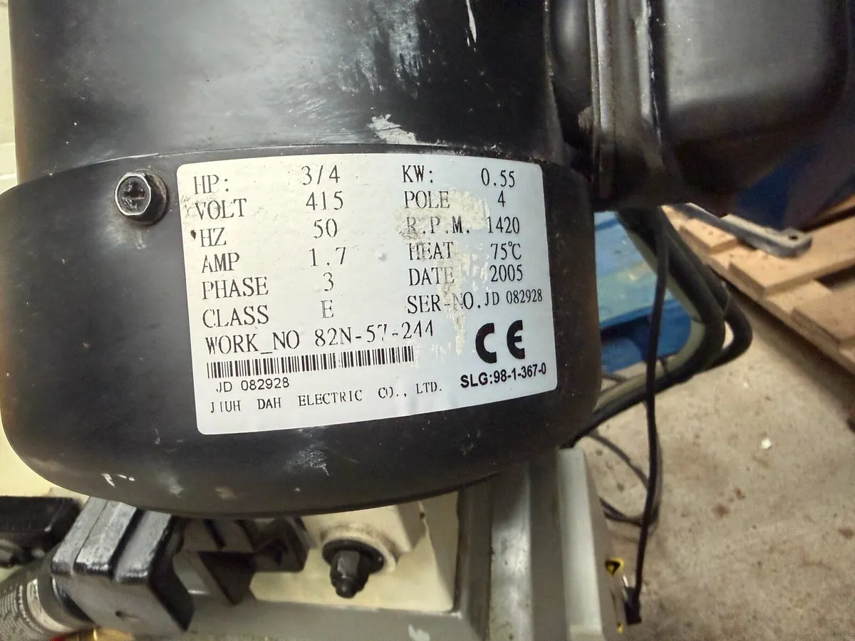 Ex school Chester metal bandsaw - Image 4