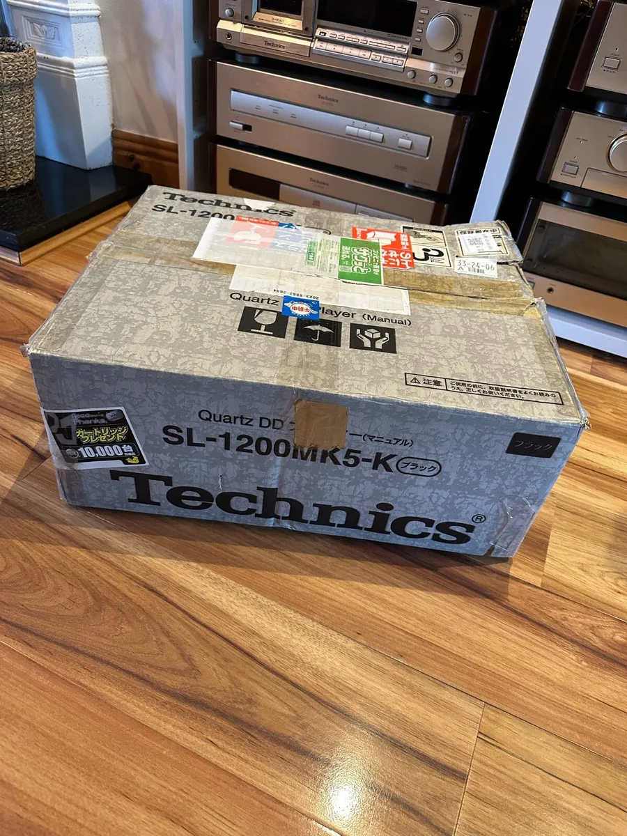 Technics SL1200 MK5 NEW - Image 2