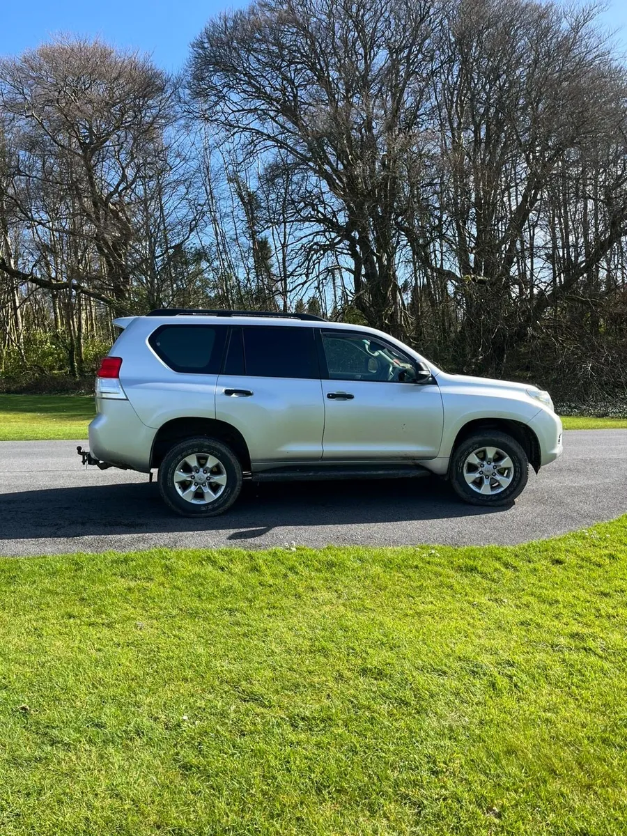 Toyota Landcruiser 2010 - Image 2