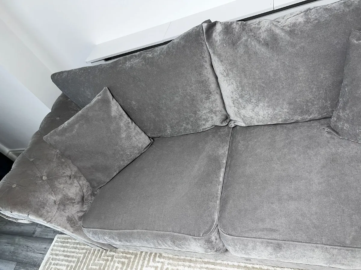 Sofa - Image 3