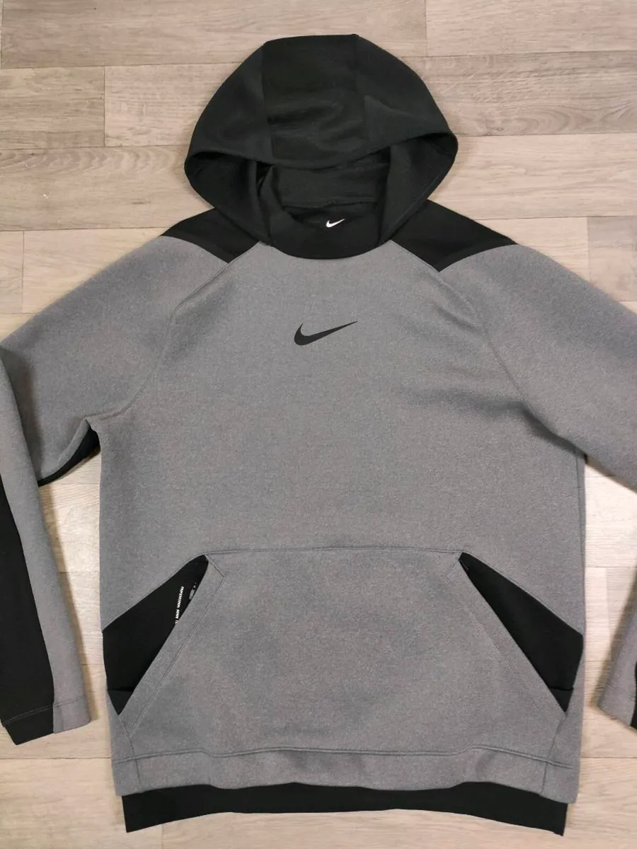 Nike Pro Center Swoosh Hoodie Mens Medium - Image 2