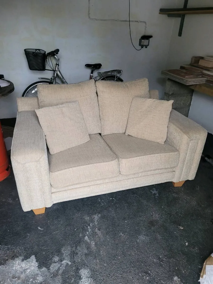 Selection of furniture - Image 1