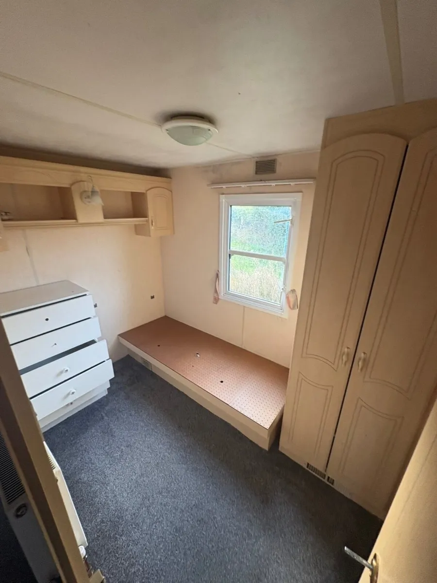 Mobile Home - Image 4