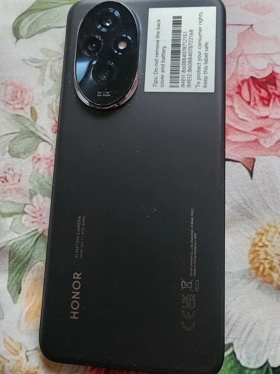 2026 Honor 200 mobile phone  perfect, in box - Image 2