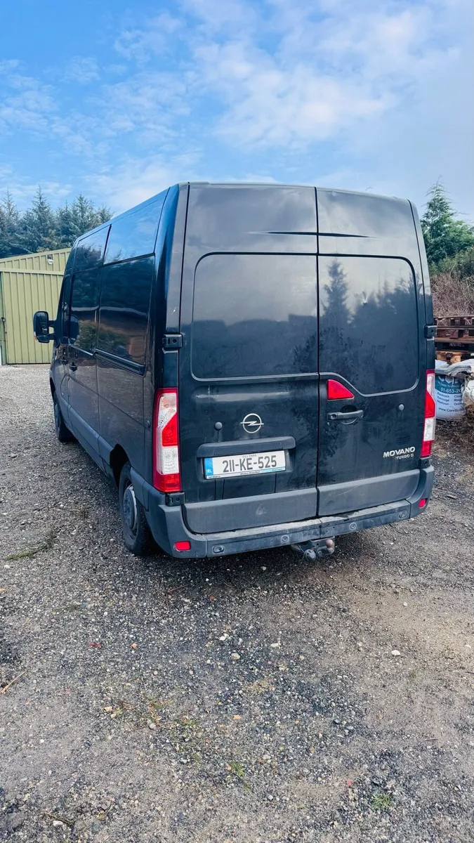 Van - Image 3