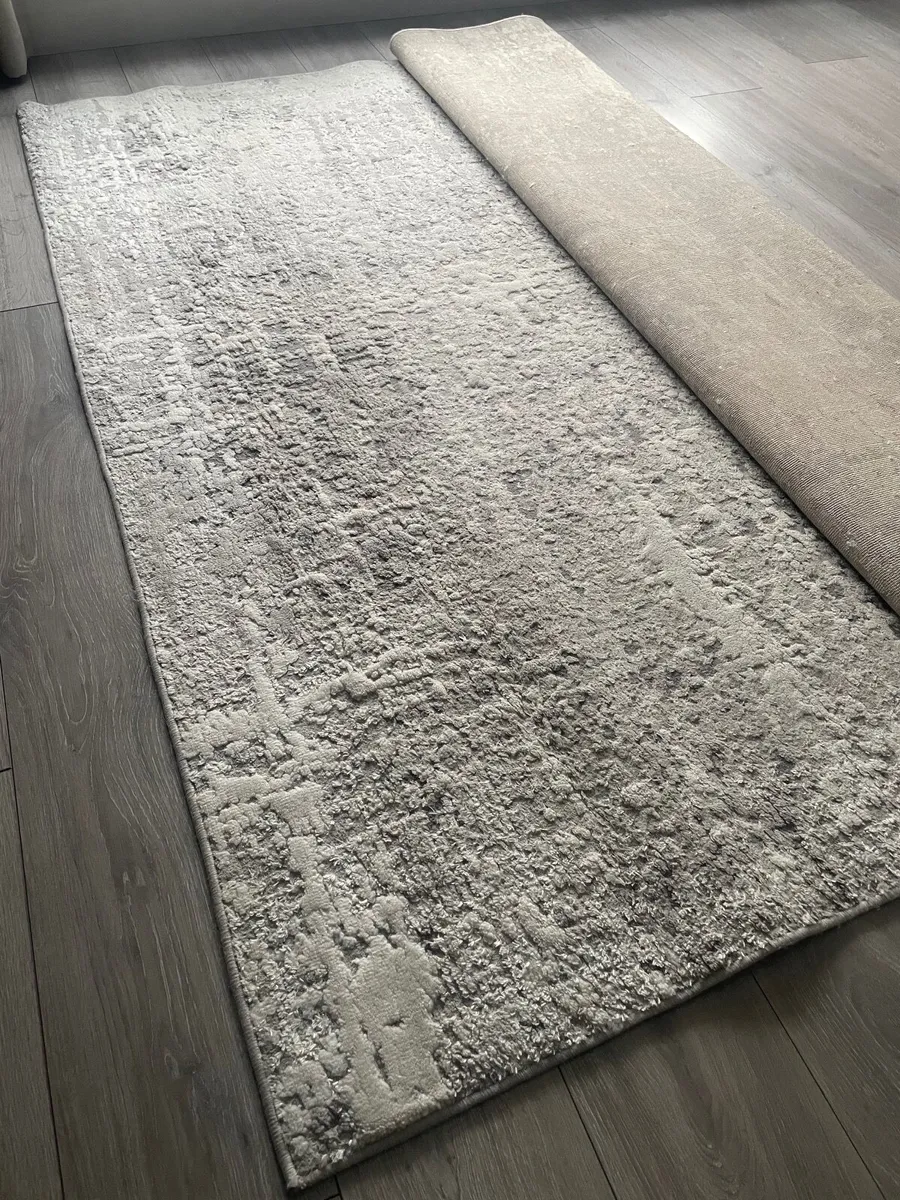 Rug - Image 3