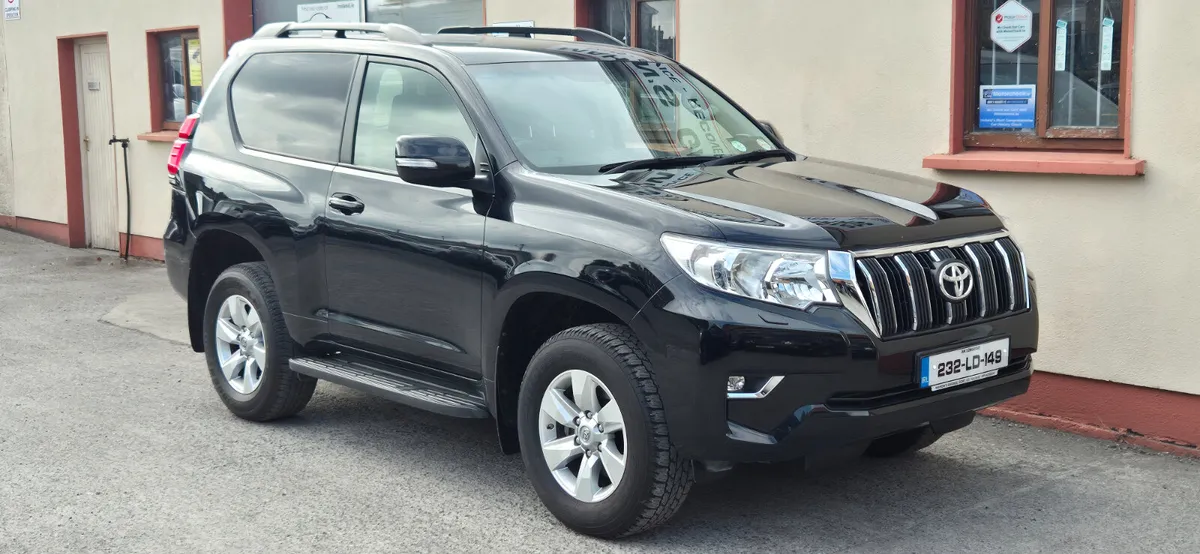 Toyota Land Cruiser 2023 Swb - Image 3