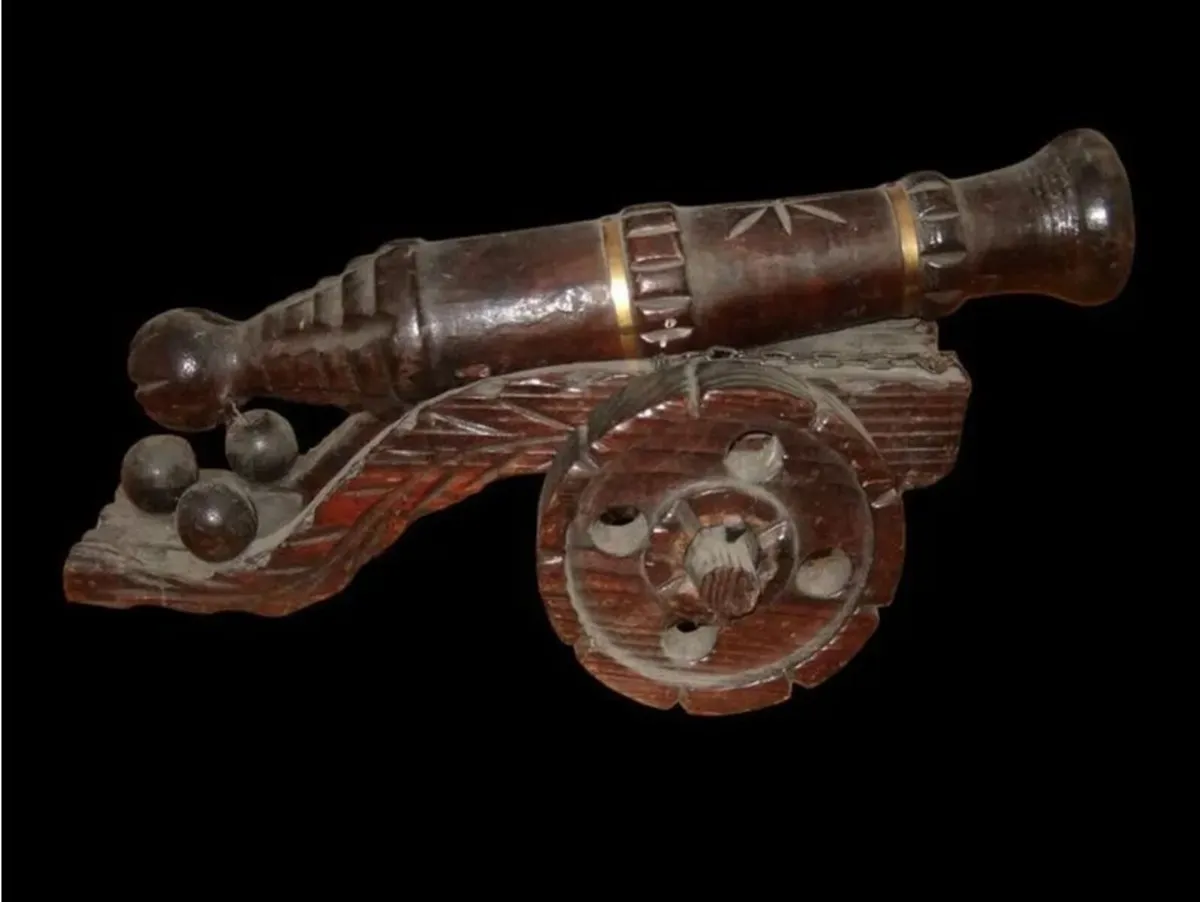Vintage Hand-Carved Wooden Pirate Cannon Model - Image 2