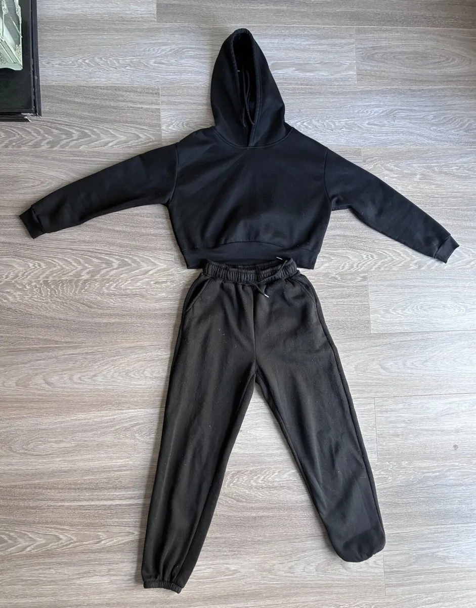 Black Cropped  Hoodie (ex con) - & FREE matching j - Image 2