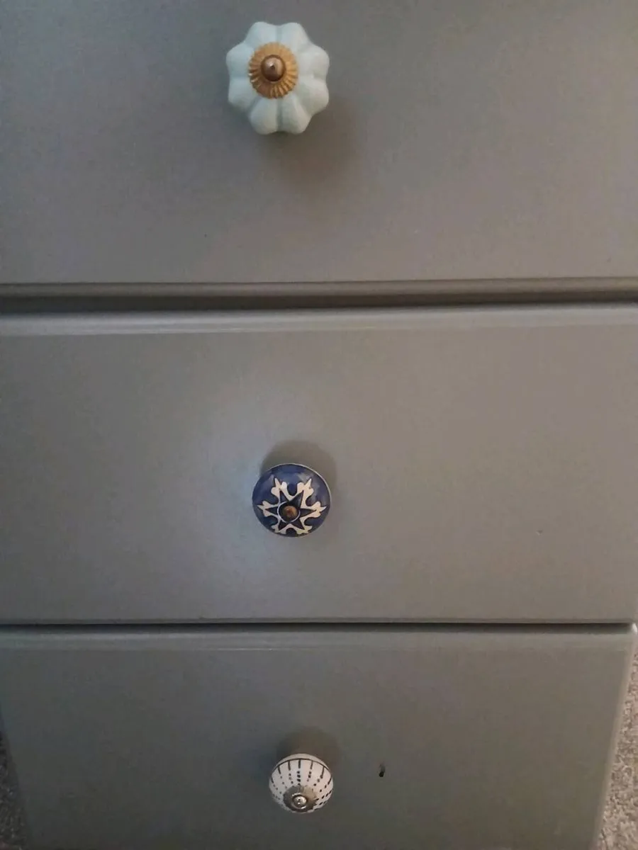 Chest of drawers - Image 3