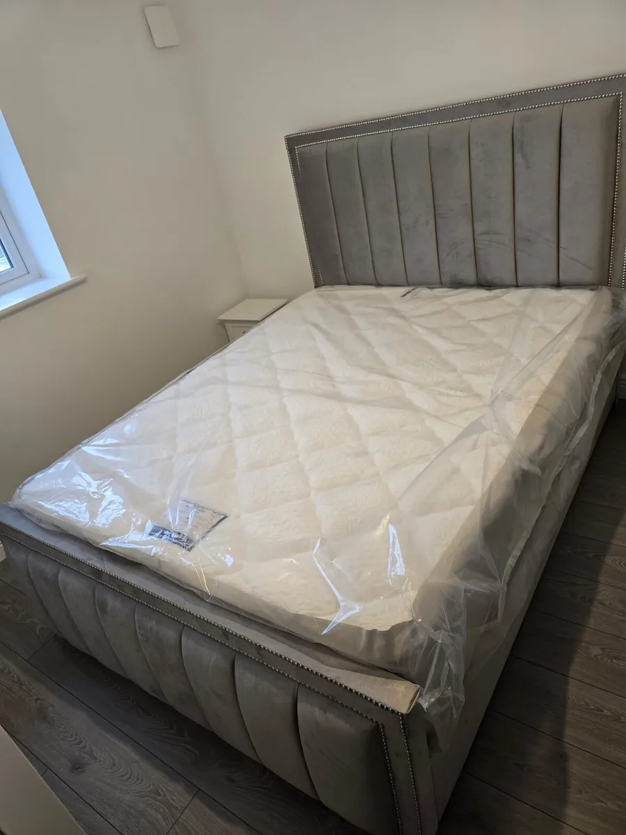 Bed - Image 3