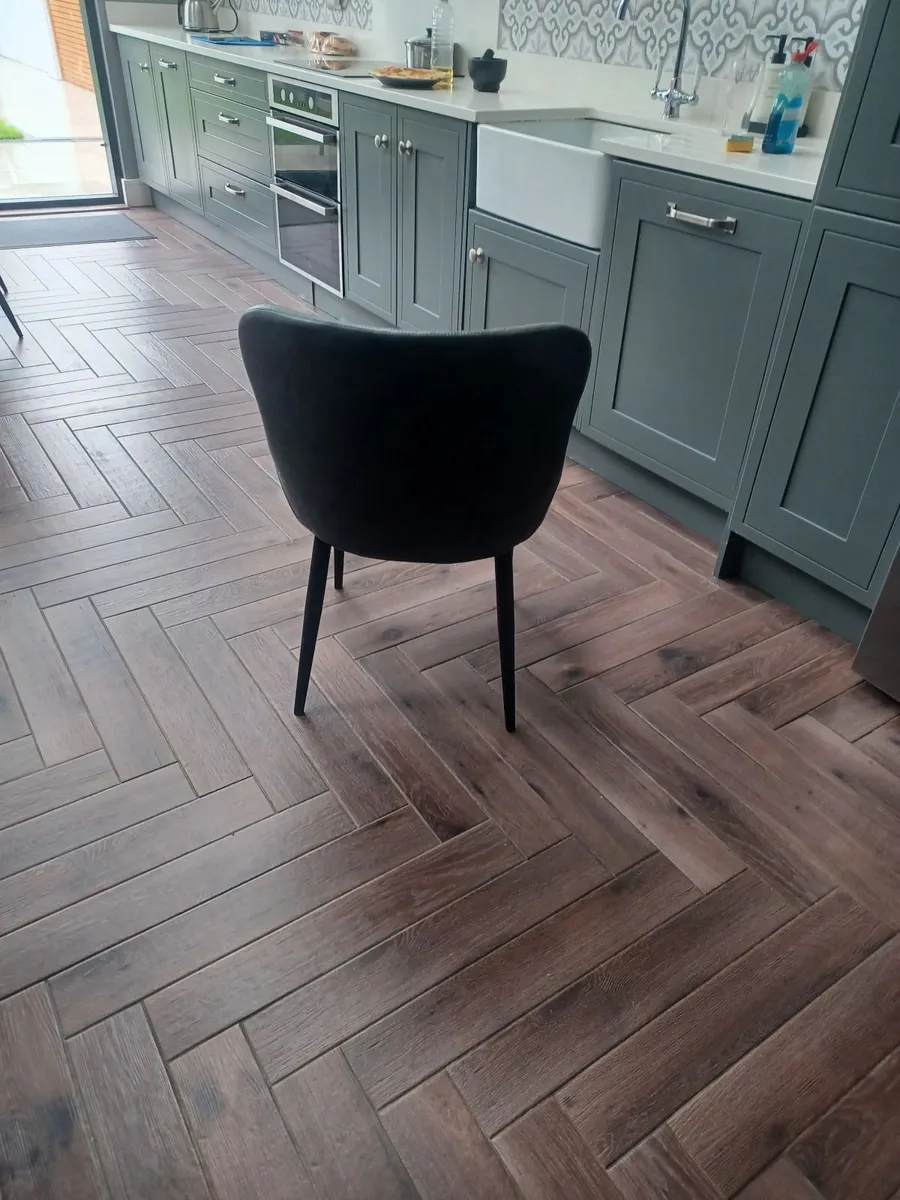 Kitchen chairs - Image 3