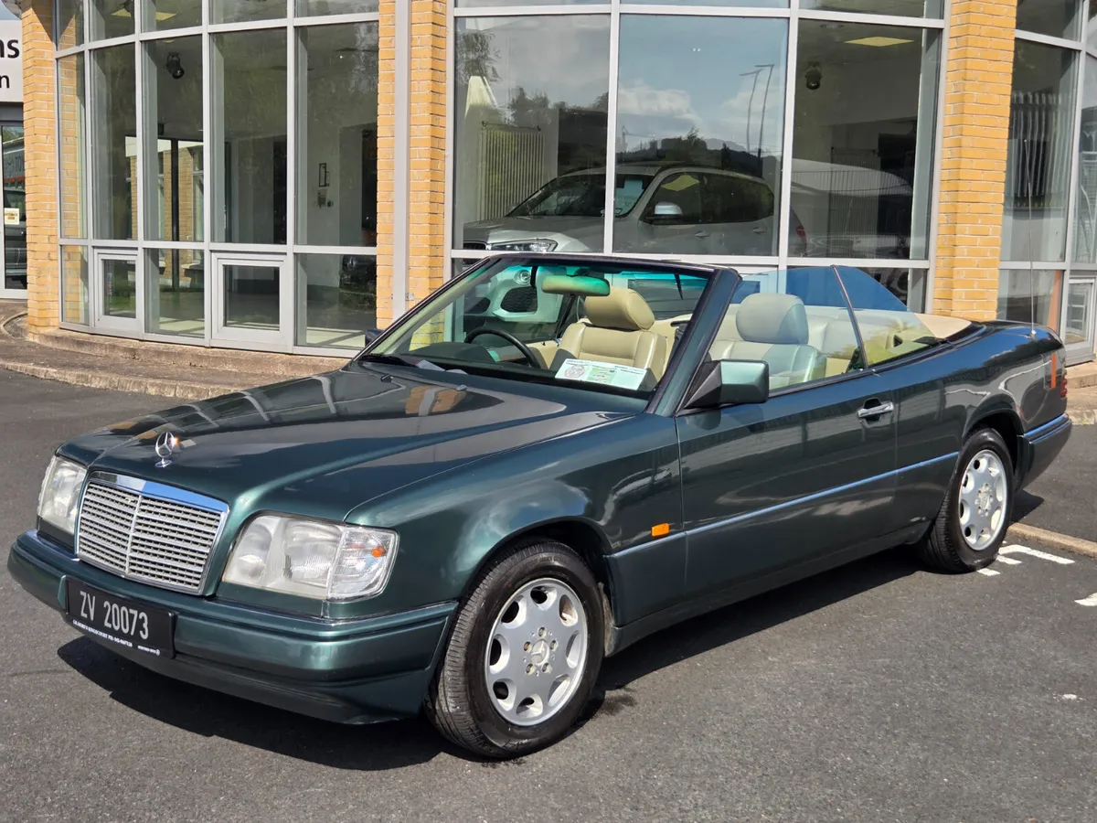 Mercedes-Benz E220 Cabriolet - Image 1