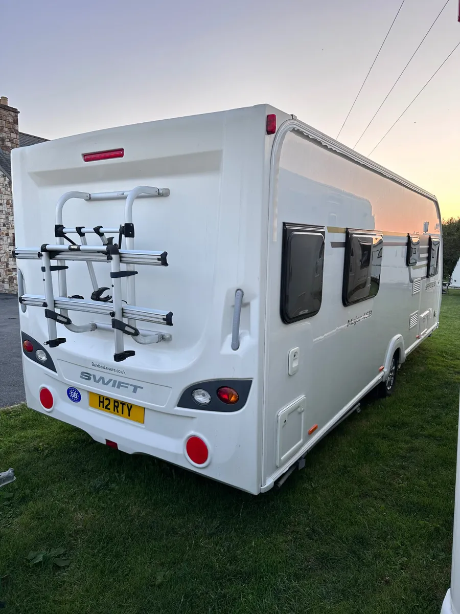 ✨ 2016 SWIFT SPRITE MAJOR 4 BERTH ISLAND BED✨ - Image 2