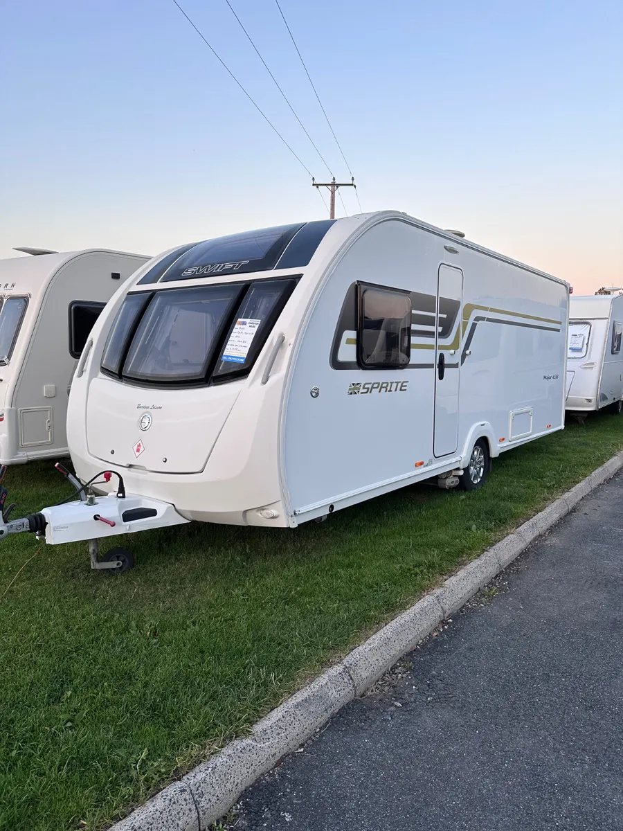 ✨ 2016 SWIFT SPRITE MAJOR 4 BERTH ISLAND BED✨ - Image 1