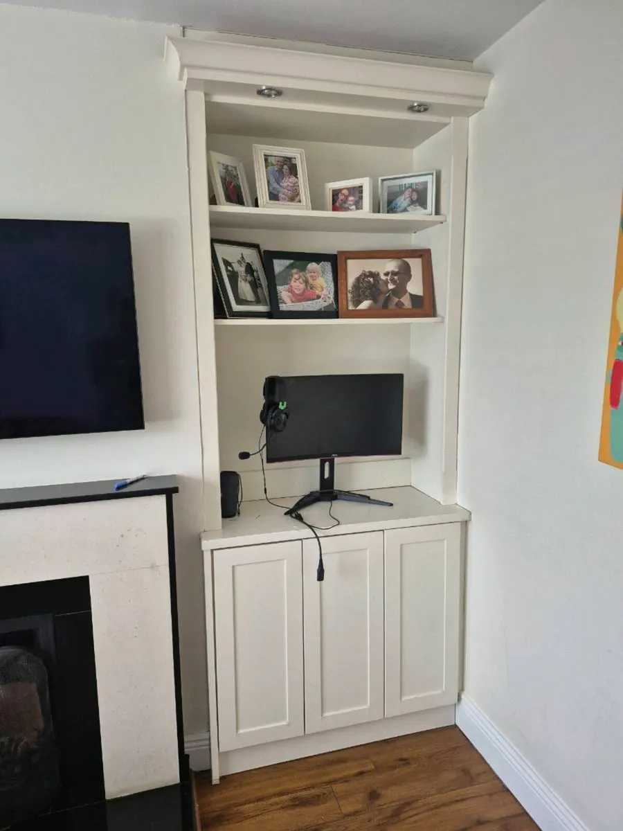 Free to take away Shelf Units - Image 1