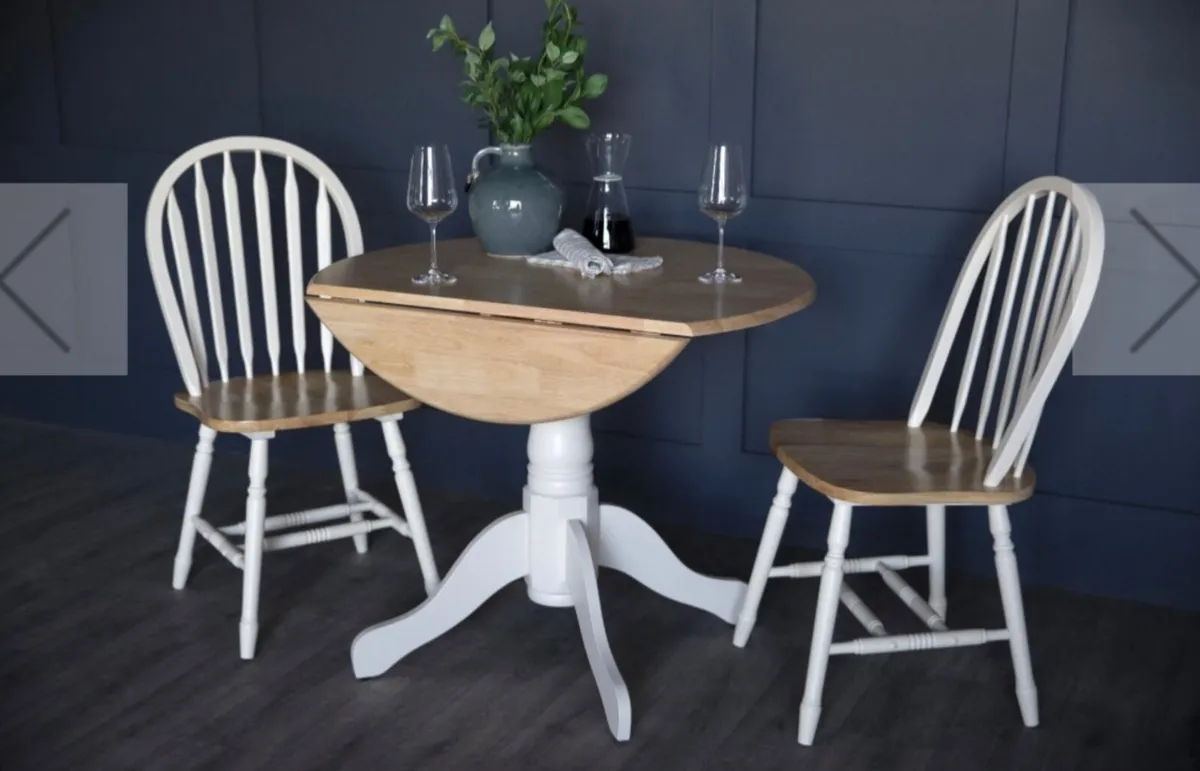 Round Dining Table and Chairs - Image 1