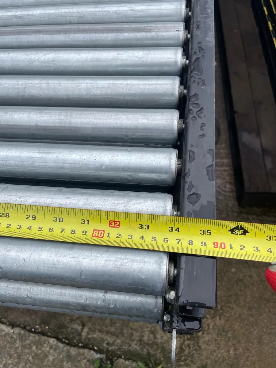 Heavy-Duty Roller Conveyor - Image 4