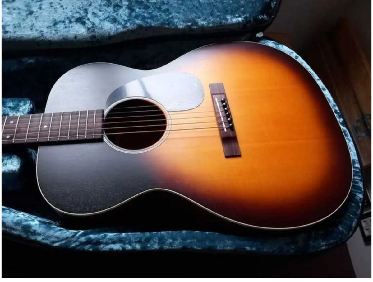 Martin 000-17 - Image 1