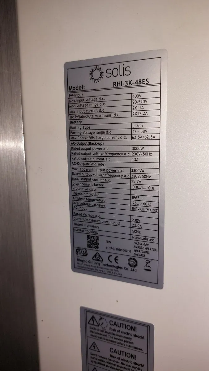 2019 Solis RHI-3K-48ES 3kW 48V Single-Phase Hybrid - Image 4